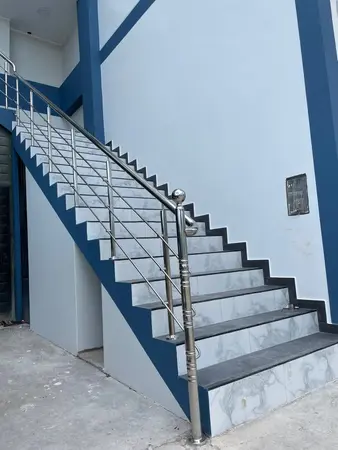 1000073489