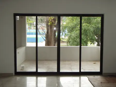 Ventanas panoramicas puertas de banos y puertas batientes 2447 MLV4616507419 072013 F