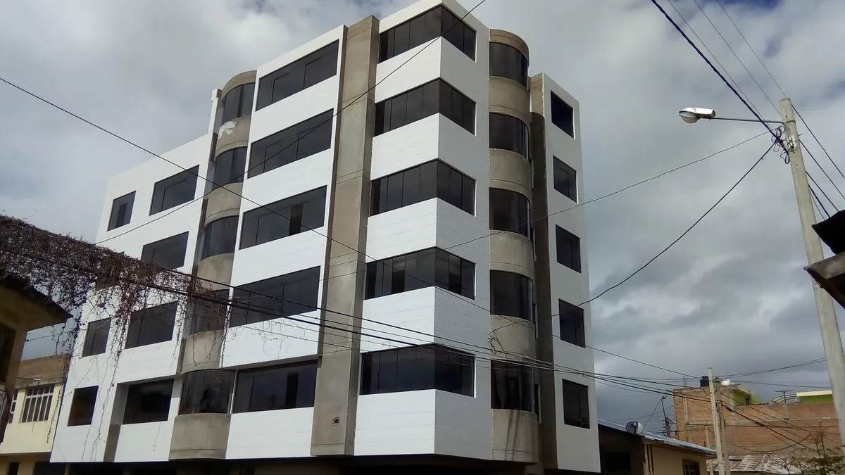 Proyecto en Edificio La Cantuta