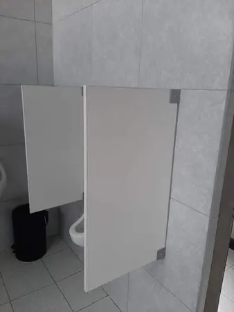 P.BAÑO DIVISION / URINARIOS