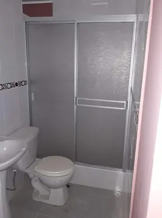 P.DUCHA POLIEST